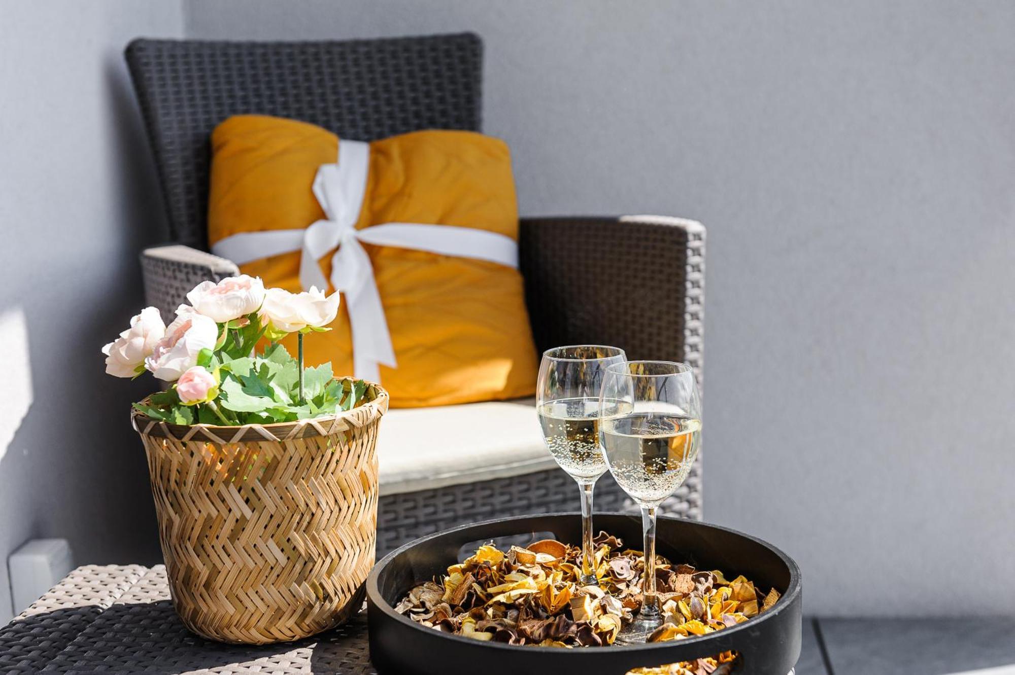 Lumina Apartments With Parking, Balcony Lodz Экстерьер фото